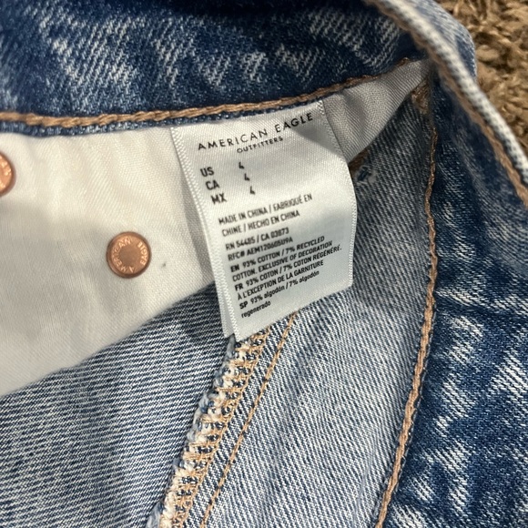 Woman’s Junior American eagle jean shorts - Picture 2 of 2